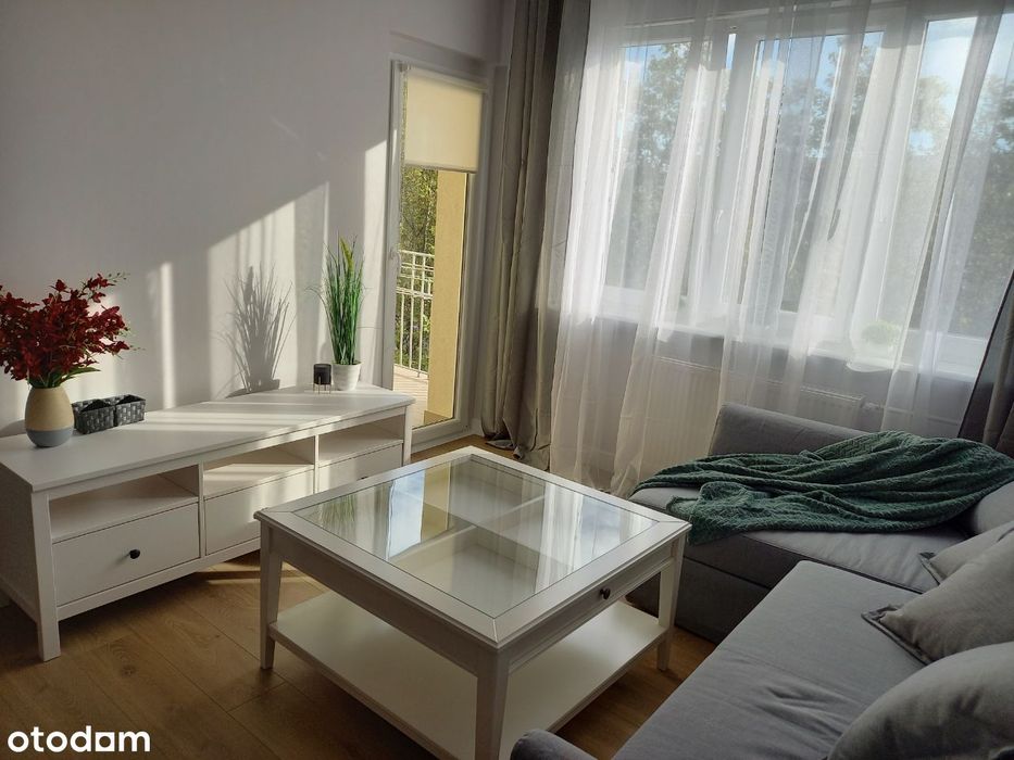 2 Pokoje 34 M²|Vis-A-Vis Ump|Balkon|Parking I Piwnica W Cenie|Zadbane