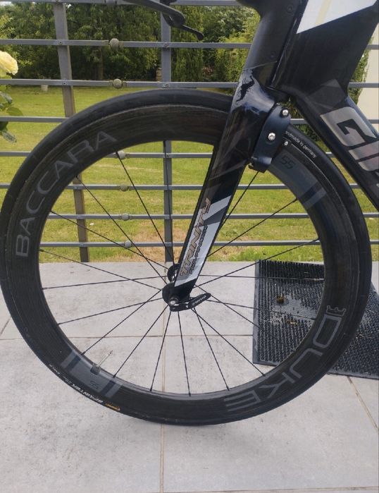 Rodas carbono **Duke Baccara 60 / 88 com cubos **DT Swiss – Tubular