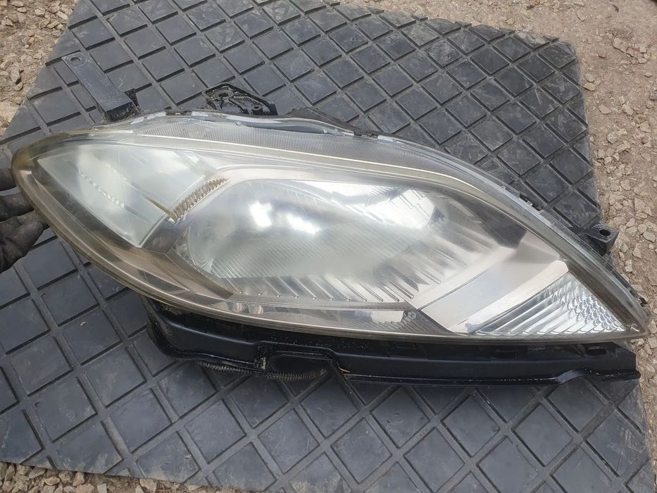 HONDA FR-V I BE 04-09 REFLEKTOR PRAWY ORYGINAŁ STANLEY + ŚLIZG + WTYCZKI