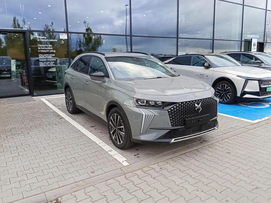 DS Automobiles DS 7 Crossback Wnętrze ze skóry Nappa w kolorze Pearl Grey