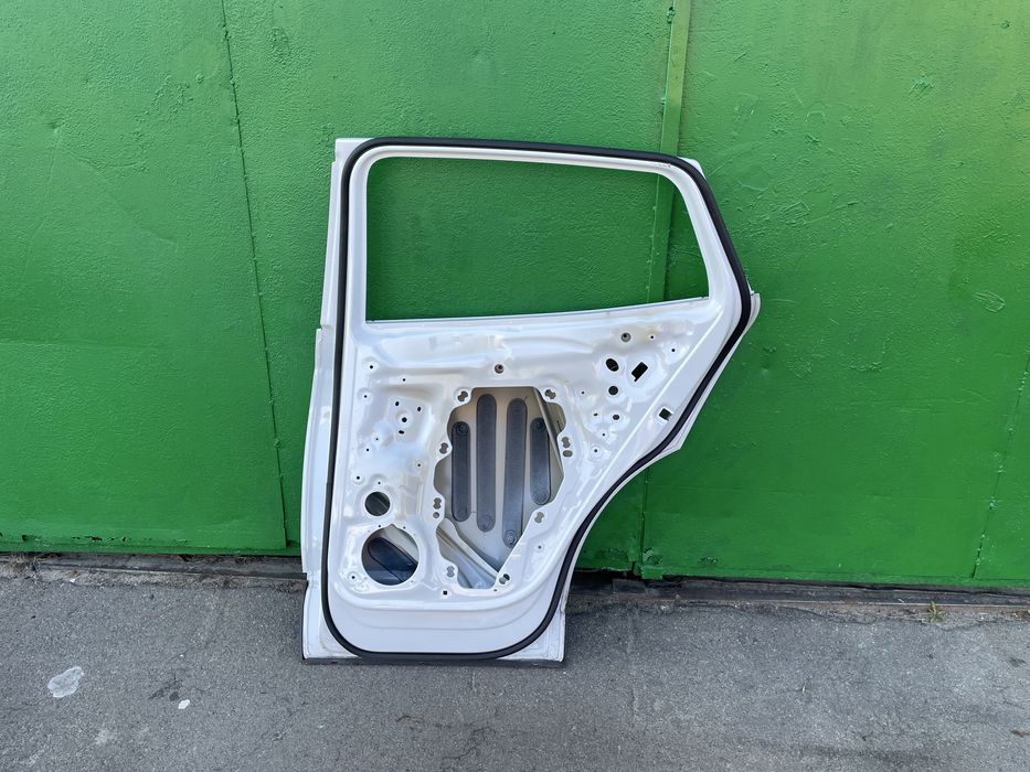 Двері праві фольксваген ід4 volkswagen id4 ID.4