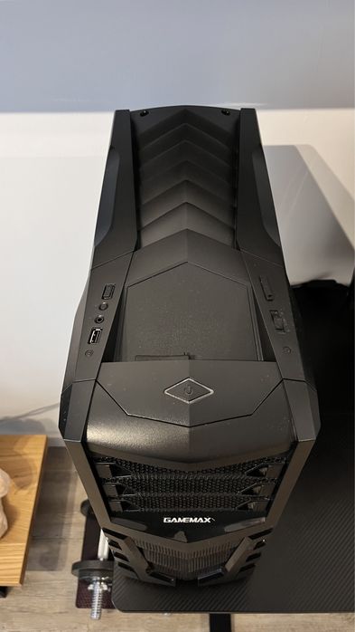 Komputer gamingowy | Ryzen 5 1600 | GTX 1070 Ti | 16GB RAM | SSD 256GB
