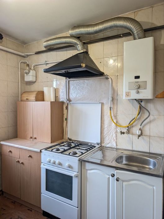 Продаж 2 кімн район 5 школи