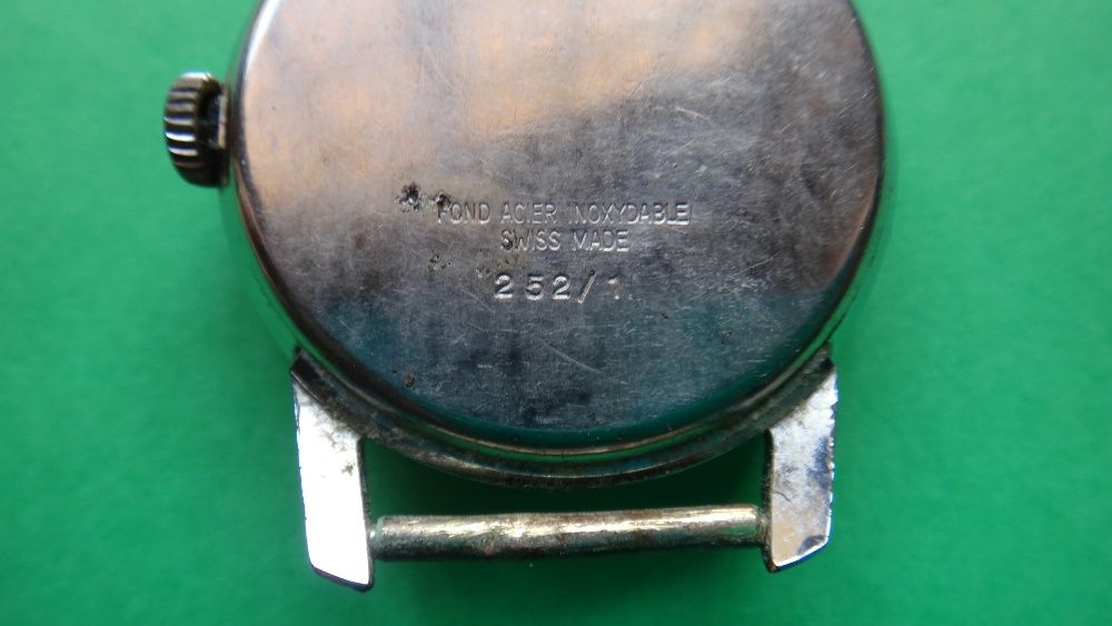 Relogio Pulso Homem de Corda( Muito antigo) Marca Darcy Nº 252/1