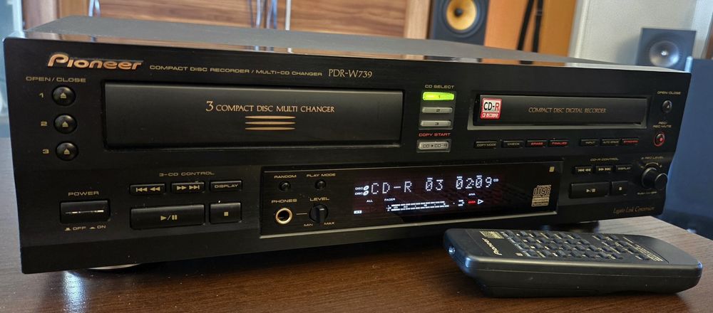Nagrywarka Pioneer PDR W739 pllot
