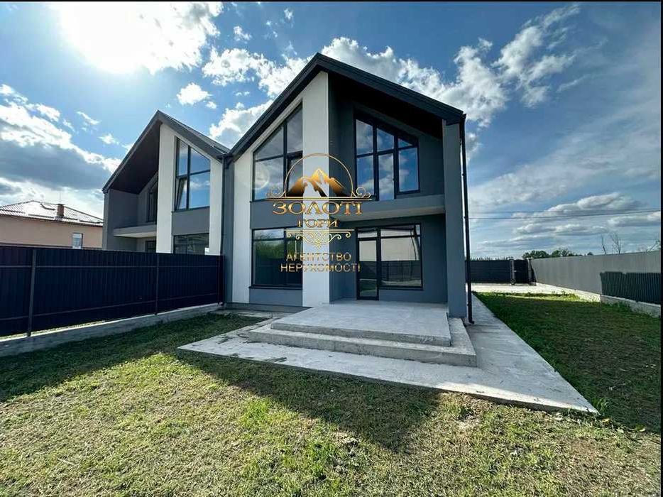 Продаж дуплексу с.Білогородка ,127 кв.м.,5 сот.землі,місце під 2 авто!