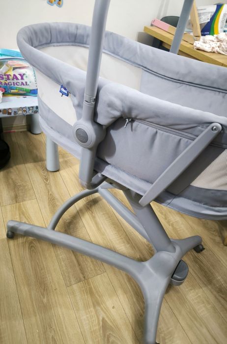 Chicco Baby Hug 4w1 + karuzele gratis