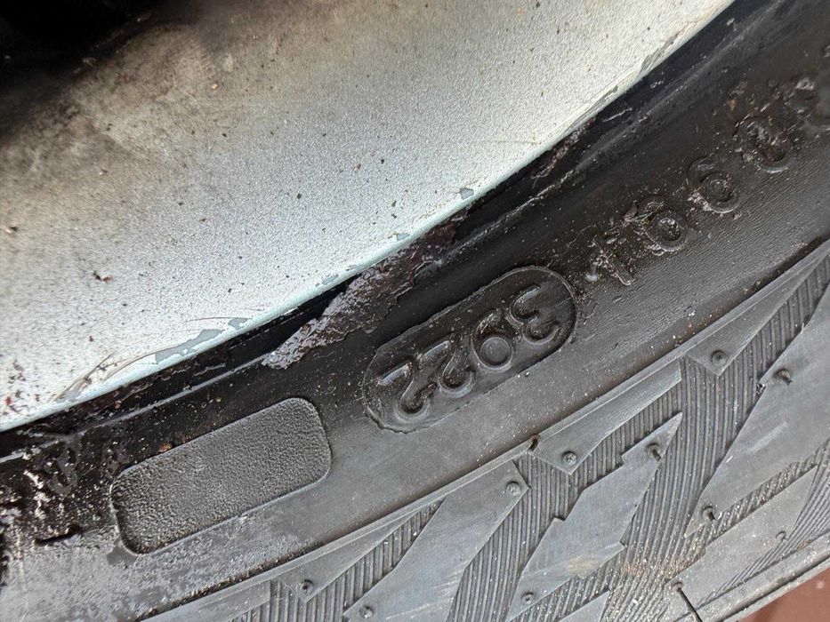Felgi koła stalowe z oponami zimowymi BMW E90 E91 E92 E81 E87 E82