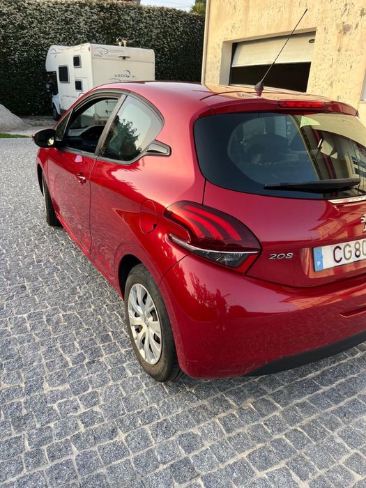 Peugeot 208 1.2 PureTech -78.000 km - Económico e Fiável