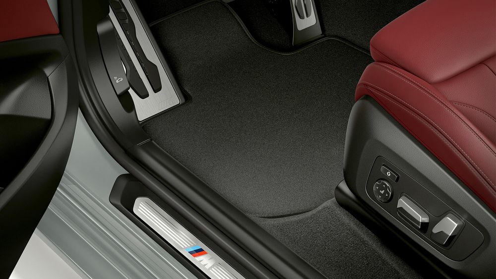 BMW X4 podłoga i siedzenie