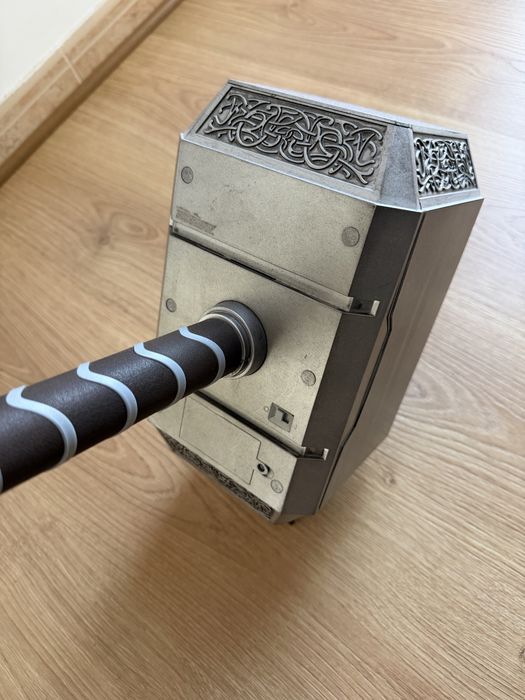 Thor Marvel Legends Articulated Electronic Hammer Mjolnir