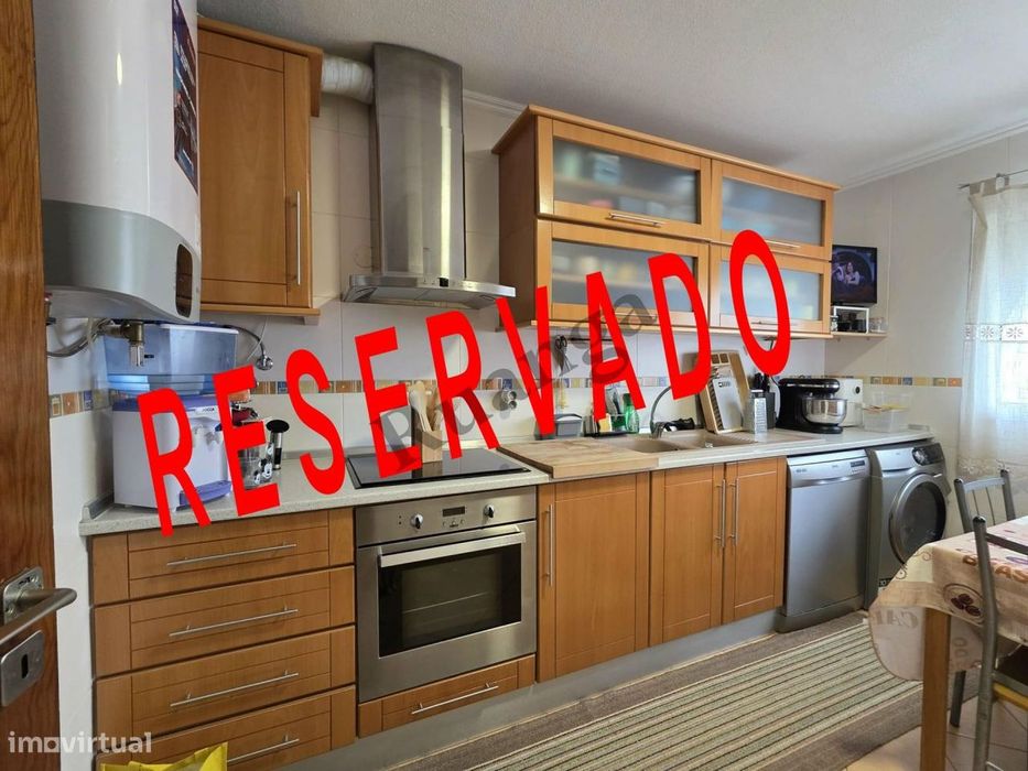 Apartamento T3 Duplex para Venda em Vila Nova de Santo André