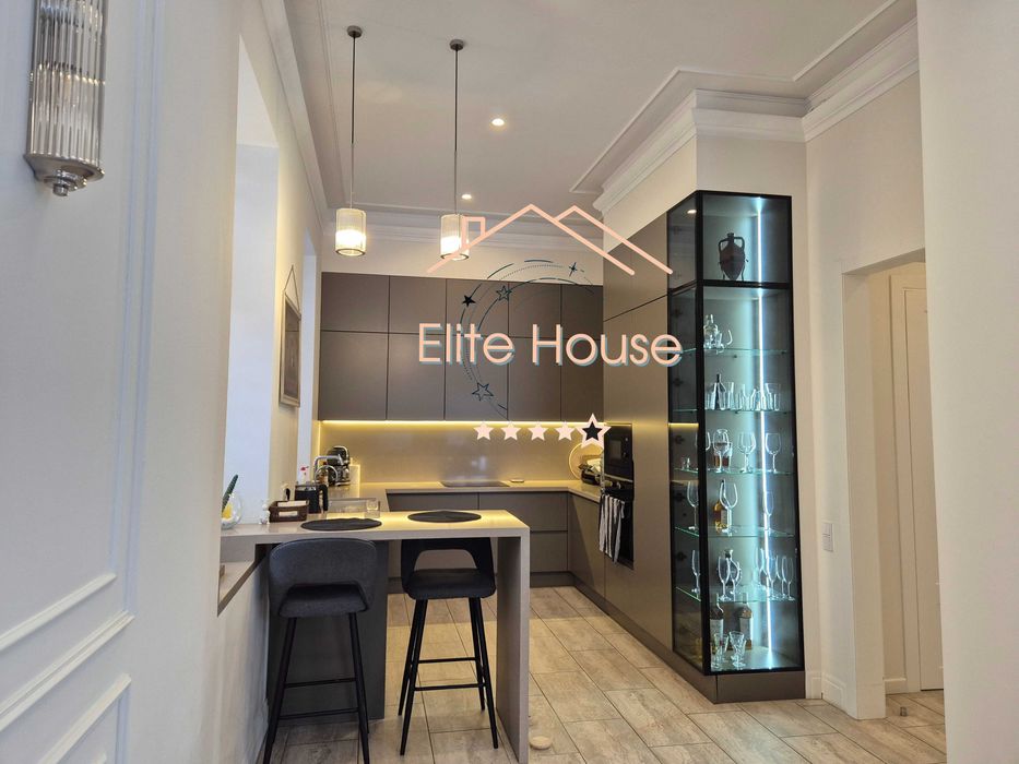 Без % Продам будинок Печерськ Лубенська ліфт тераса гараж світло завжд