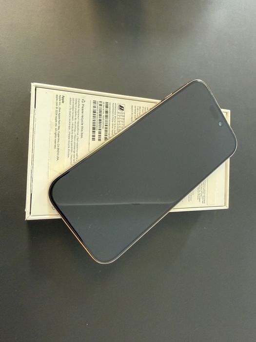 Iphone 16 pro 256gb bateria 93%