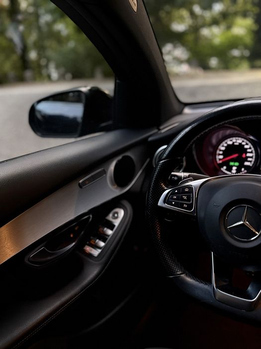 Mercedes GLC220d COUPE 4MATIC AMG-LINE 9G-TRONIC