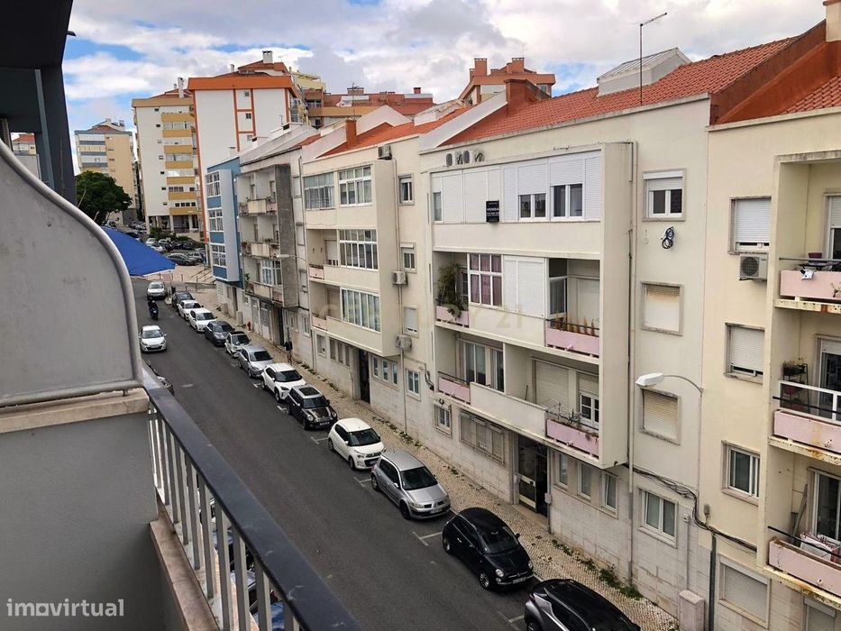 Apartamento T1 em Benfica