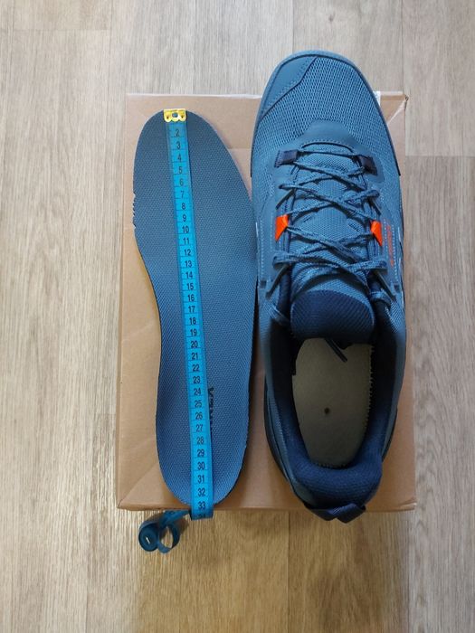 Кросiвки Adidas TERREX