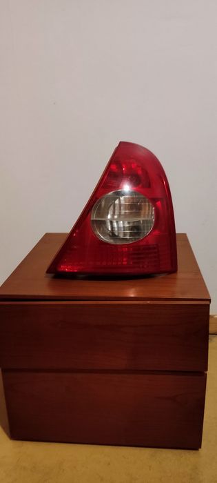 Renault Clio - óticas traseiras