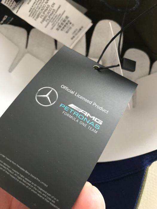 Boné OFICIAL - NOVO a estrear Mercedes George Russell