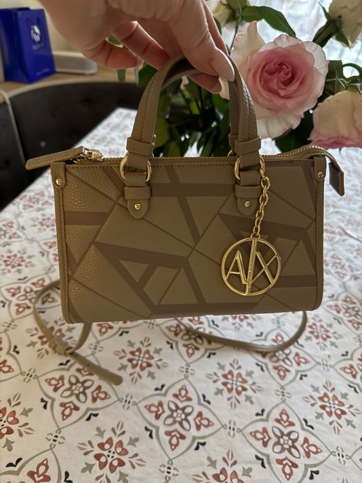 Сумочка Armani.!