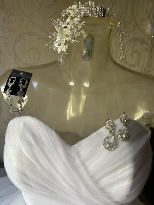Платье свадебное фата аксессуары