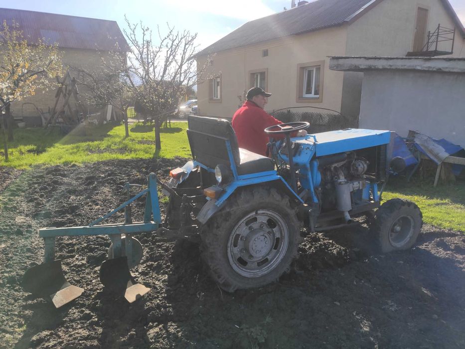 Трактор саморобний