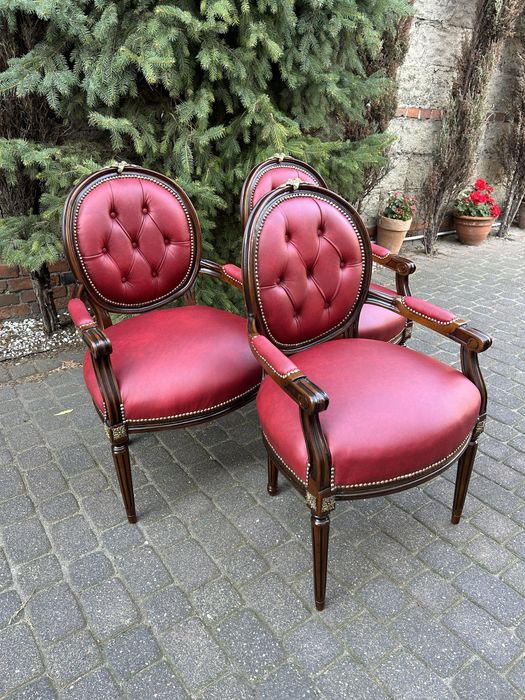 Ludwikowskie Fotele Skórzane Krzesła Medaliony Ludwik Po Renowacji