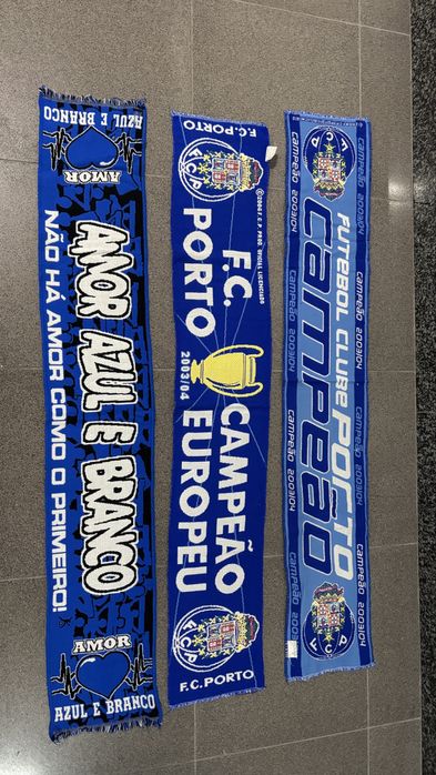 Lote de três cachecois do Futebol Clube do Porto