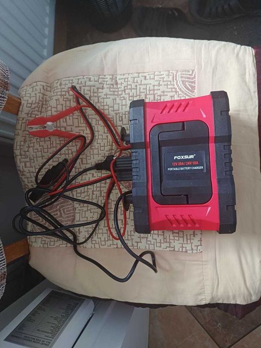 Перетворювач напруги EASUN POWER 4000W LCD інвертор із чистою синусоїдою 12V-220V