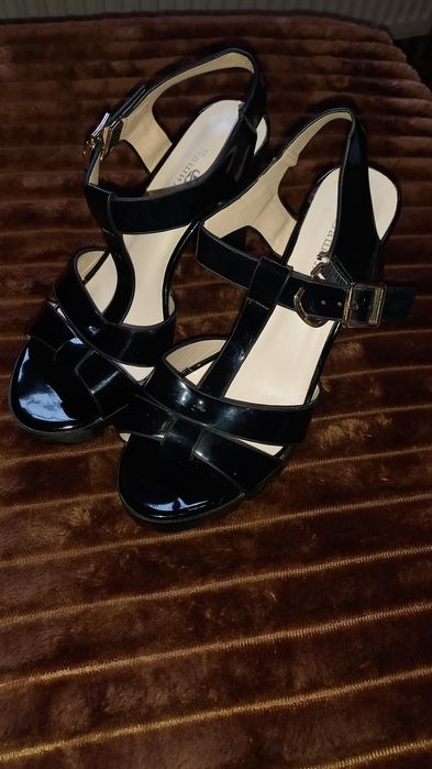 Взуття 36 розмір