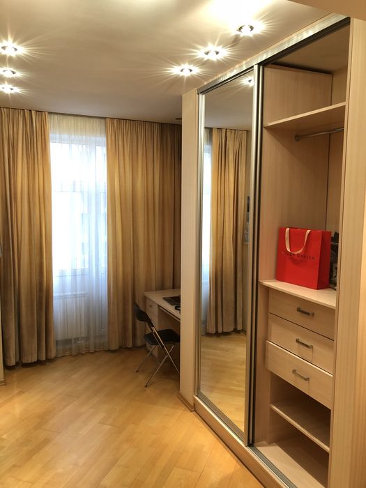 1-к квартира (54 кв. м.) Київ, Антоновича, 72.