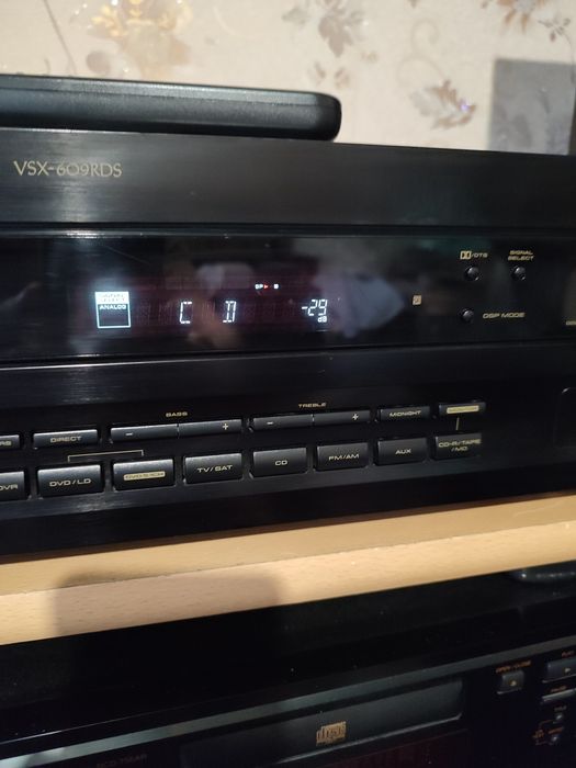 Ресивер pioneerVSX-609RDS.