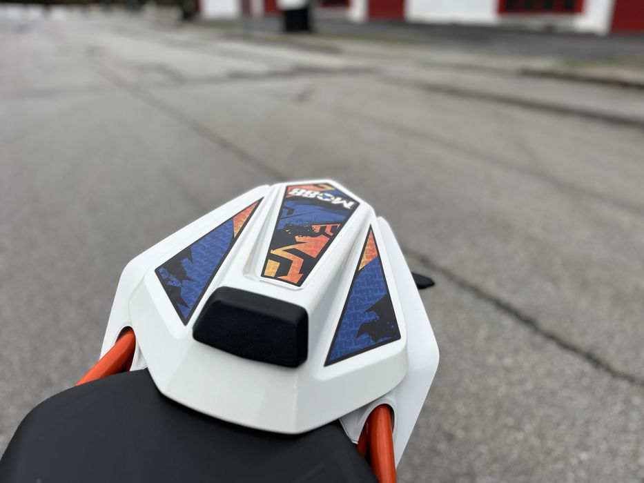 KTM DUKE 125- Edição Especial Miguel Oliveira