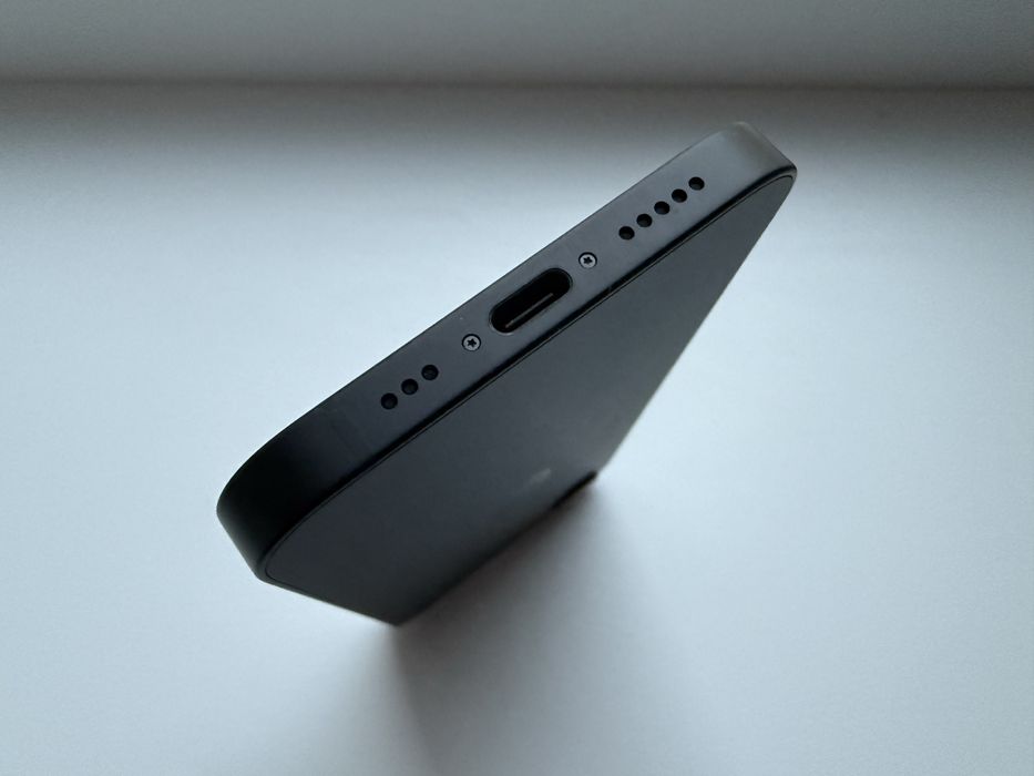 Apple iPhone 16e 128gb Black Neverlock 100%