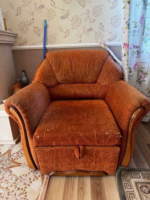 Комплект м’яких меблів: диван + 2 крісла (розкладні)