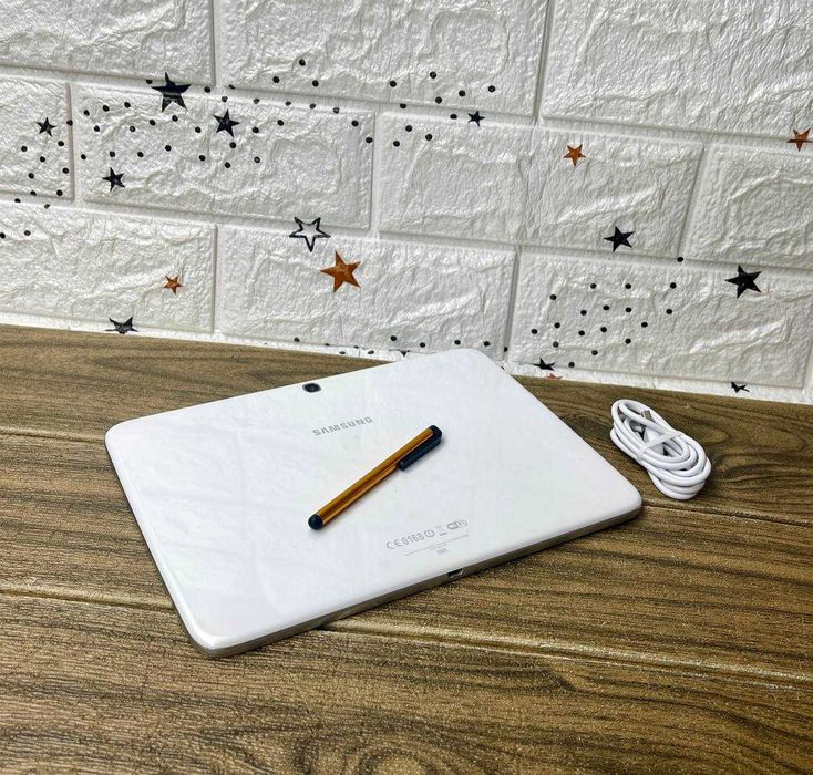 Планшет Samsung 10 дюймів