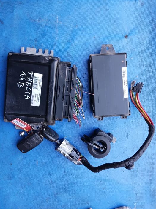 Zestaw startowy do odpalenia Renault Clio 2 II Thalia I Kangoo 1.4 Benzyna 1.6 SIRIUS 32N S110138000C sterownik silnika ECU 8200072506 stacyjka kluczyk UCH moduł 8200103749 S118522003D