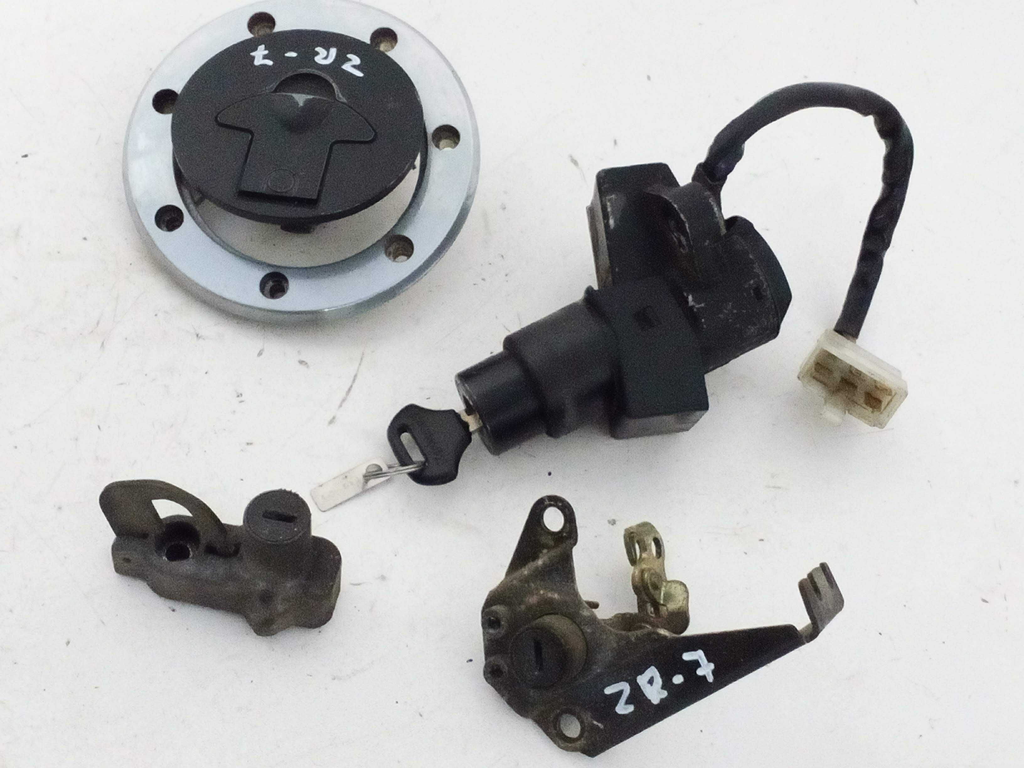 somezaki Kawasaki zr 7 , zr7 stacyjka korek wlewu zamki komplet Sanok