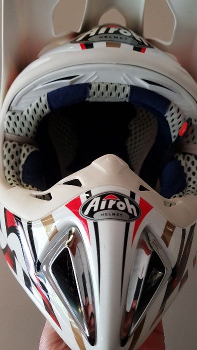 Capacete Airoh Stelt Carbono - Incrivelmente Leve (950gr.) (M)