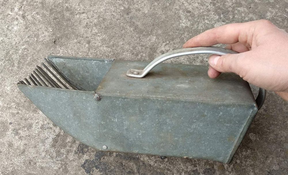 Гребілка для збору ягід.