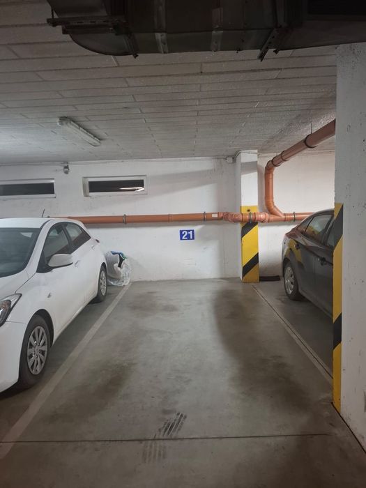 miejsce parkingowe w garażu podziemnym ul. Wałbrzyska 17, Klecina