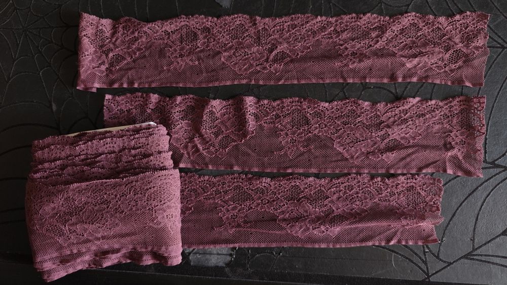 Renda Rosa velho
