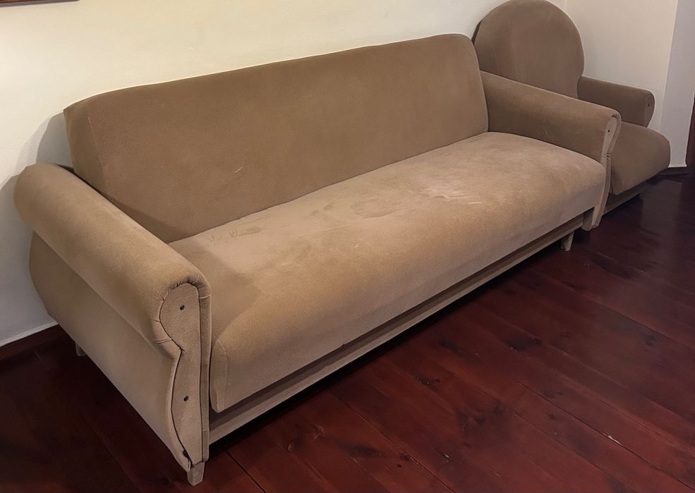 Диван та два крісла