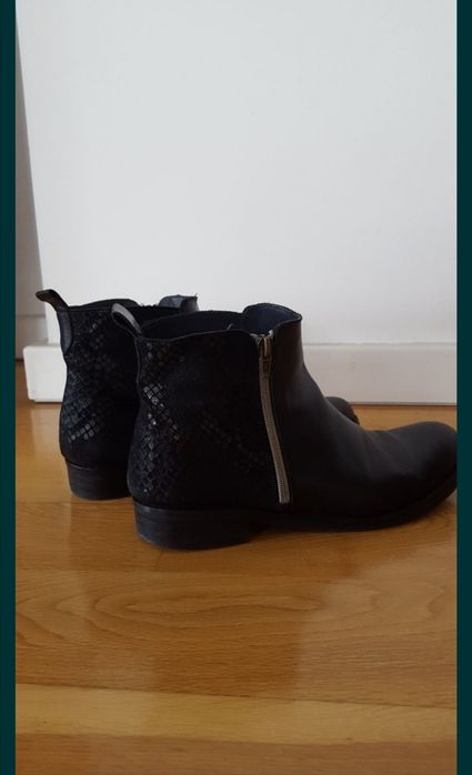 Botim Pele e aplicação Pele Cobra Brilho