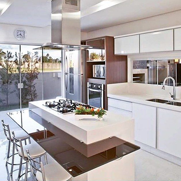 Cozinhas e roupeiros e carpintaria por medida