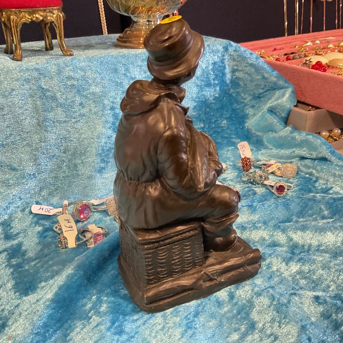 Escultura pescador po pedra 15 cm / outros Anúncios abaixo