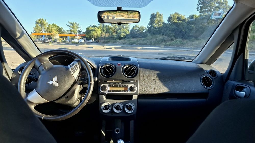 Mitsubishi colt CZ3 1.3 caixa automática/can automático
