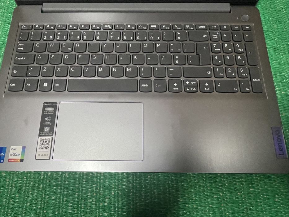 Computador portatil lenovo Ideapad3