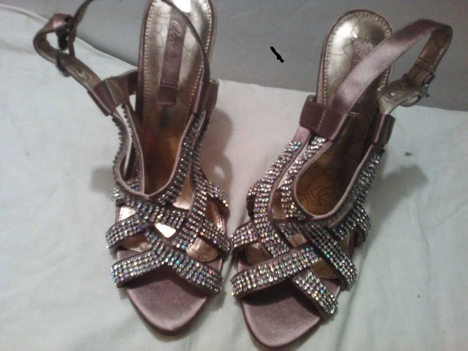oryginalne! buty szpilki  satynowe- cyrkonie (wesele) 6,5-39/40