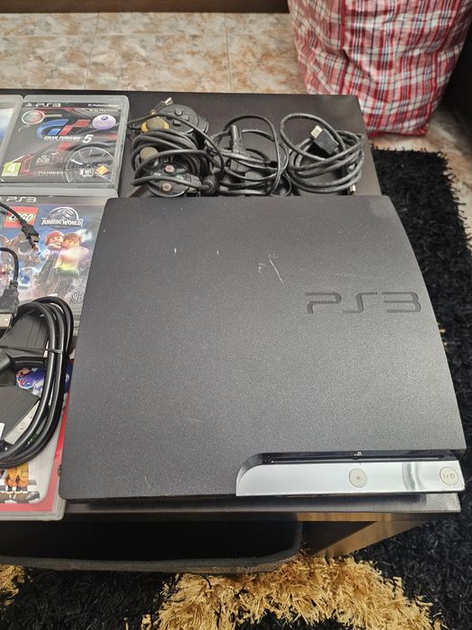 Playstation 3  320 gb com jogos
